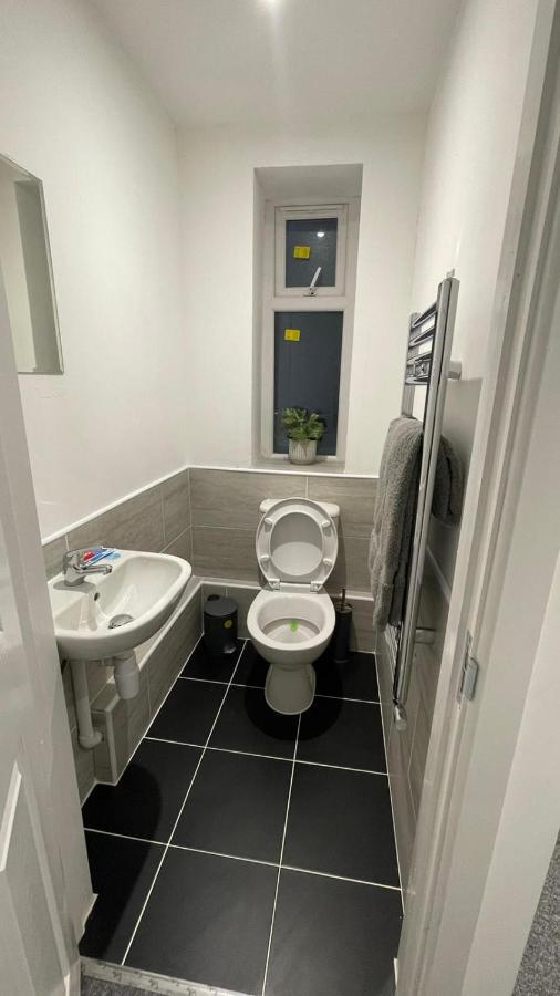 2 Bed Room Luxury Apartment In Old Kent Road London Exterior foto